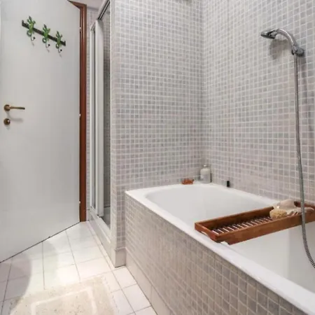 Apartamento Casa Gecko Moltrasio